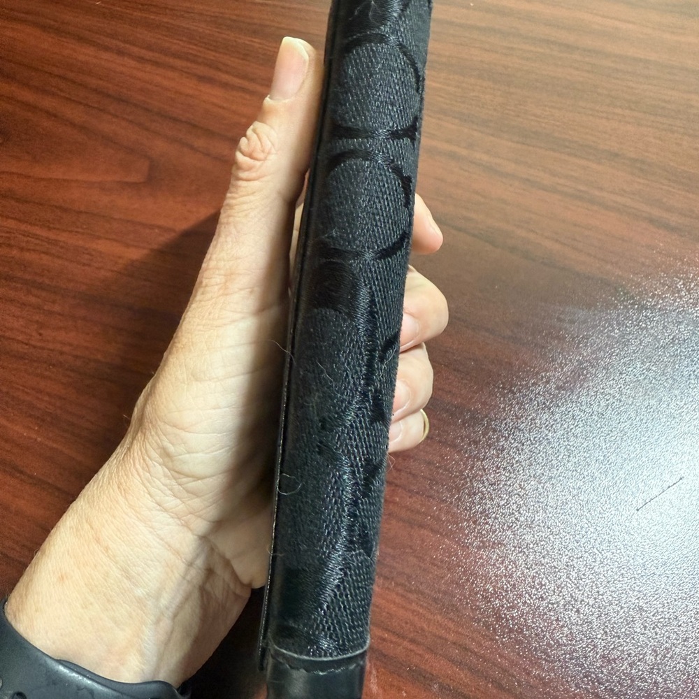 Coach Black Signature Wallet - Picture 3 of 7